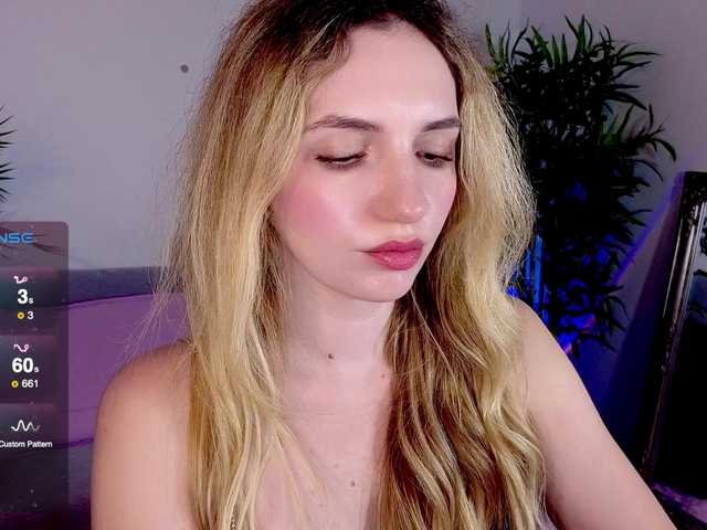 Kris_Baby live webcam show
