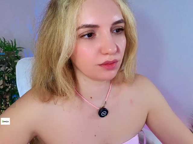 marykiskis live cam on BongaCams