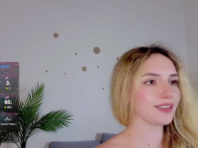 marykiskis live webcam show