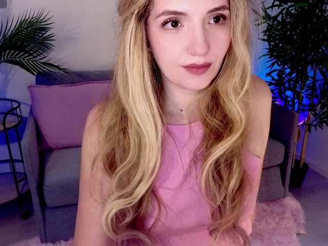 marykiskis live cam on BongaCams