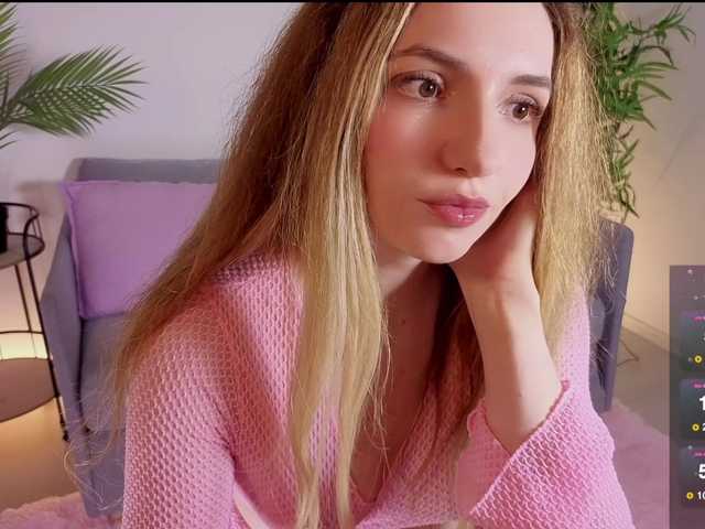 marykiskis live cam on BongaCams