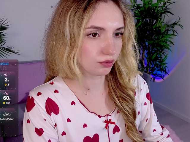 marykiskis live webcam show