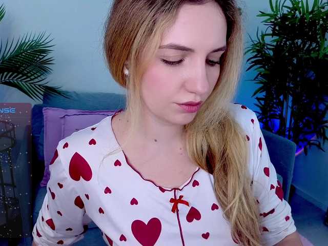 marykiskis live cam on BongaCams