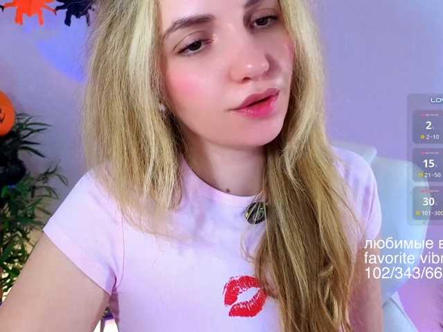 marykiskis live cam preview
