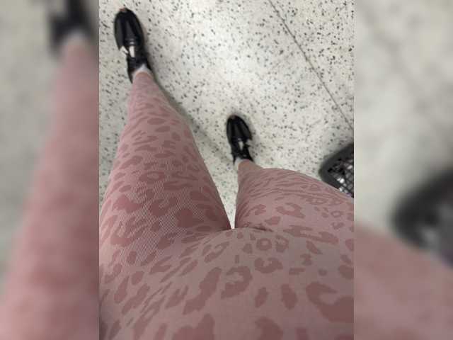 marykiskis, live now on BongaCams