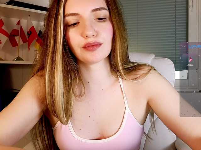 marykiskis's BongaCams show and profile