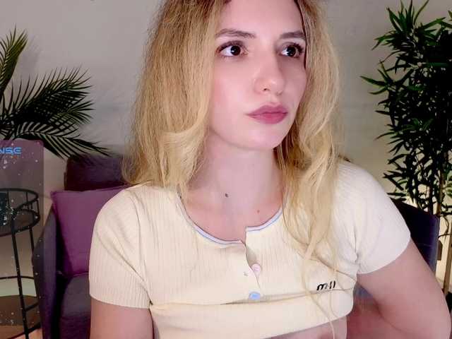 marykiskis live cam on BongaCams