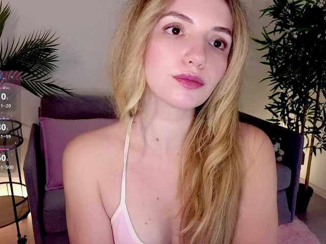 marykiskis live cam on BongaCams