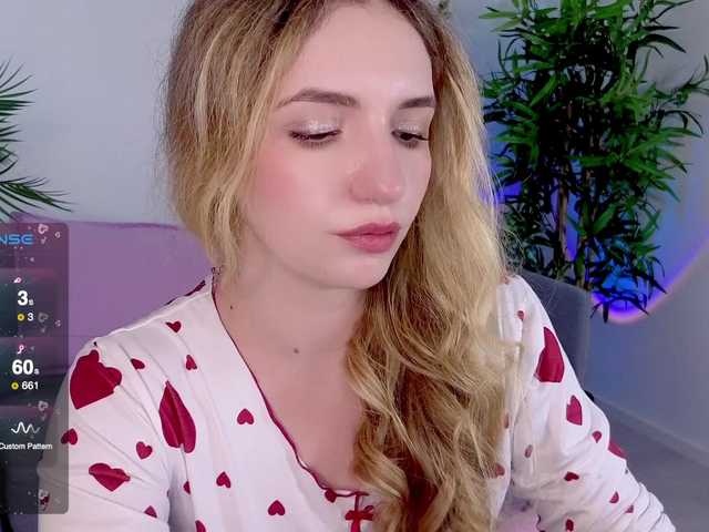 marykiskis live webcam show