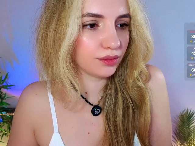 marykiskis, en directo ahora en BongaCams