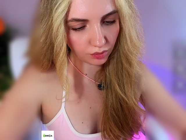 marykiskis live cam on BongaCams
