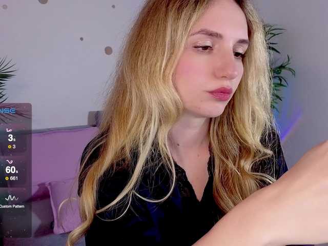 marykiskis live webcam show
