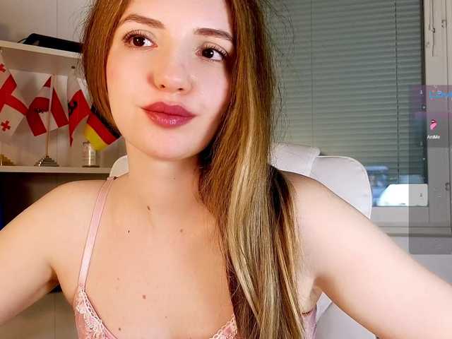 marykiskis's BongaCams show and profile