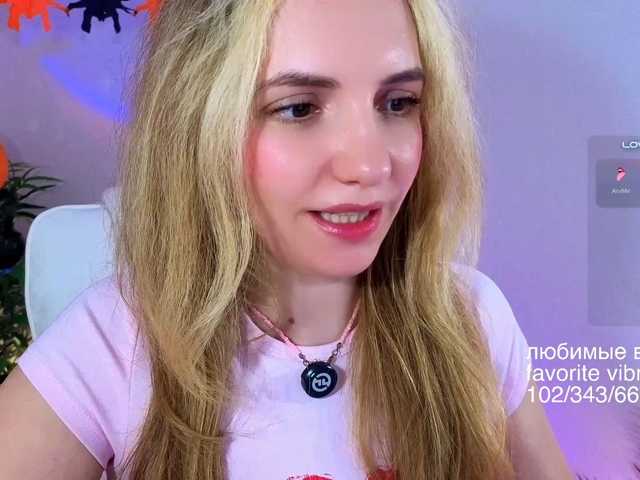 le modèle Kris_honey est en webcam porno dans un show sur le site bongacams, il possède les tags suivants: White/Caucasian,Blonde,Shaved