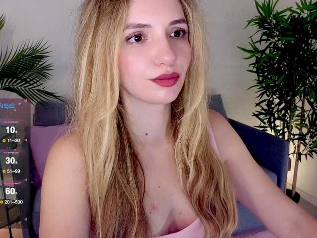 marykiskis live cam on BongaCams