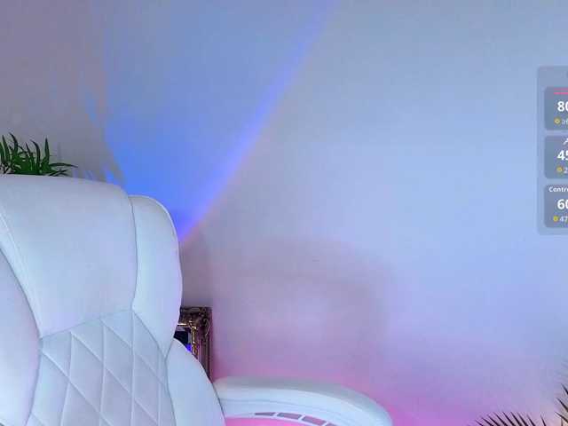 marykiskis, live now on BongaCams