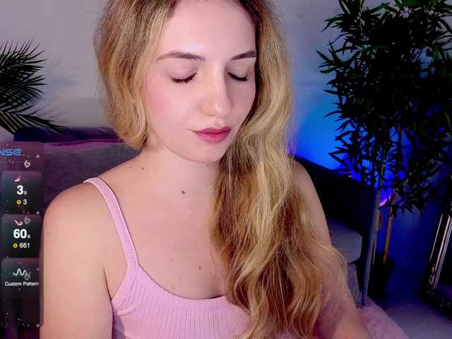 marykiskis live cam on BongaCams