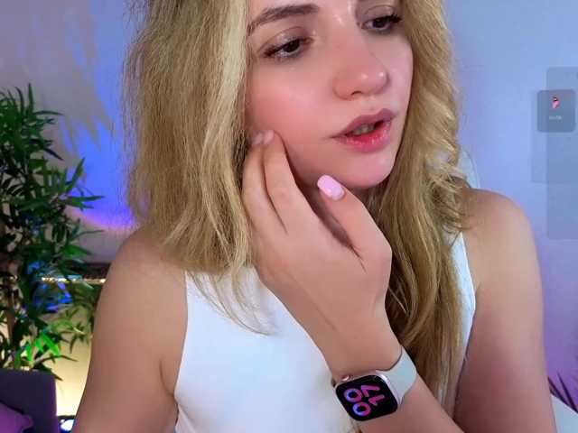marykiskis, en directo ahora en BongaCams