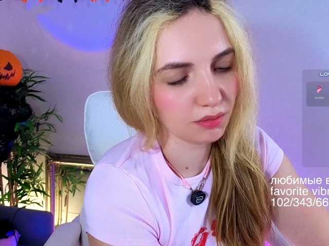marykiskis live cam on BongaCams