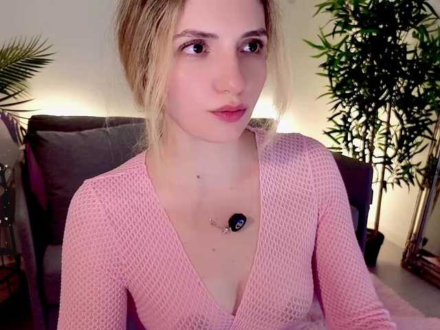 marykiskis live cam on BongaCams