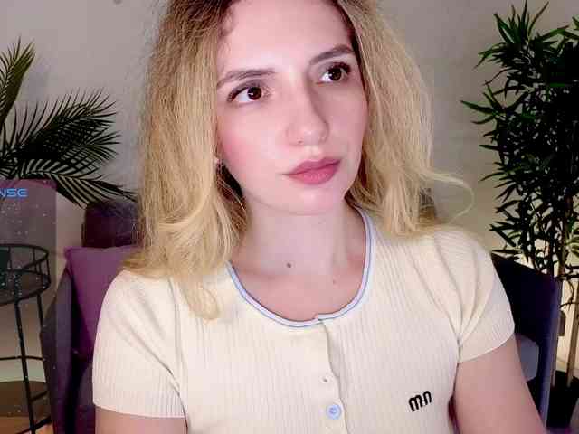 Kris_honey webcam