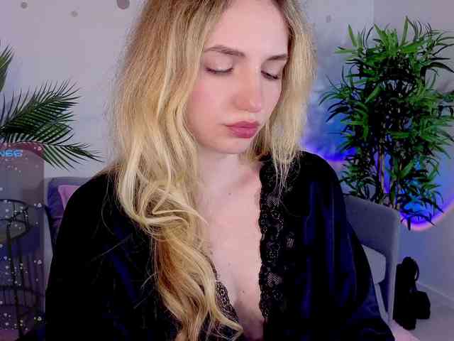 Kris_Baby webcam