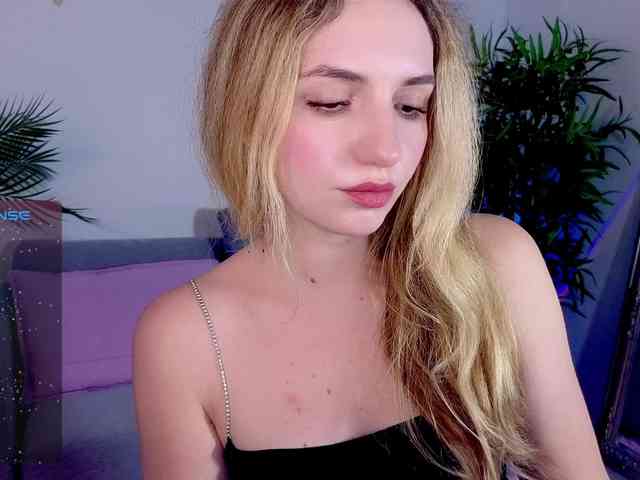 Kris_Baby webcam