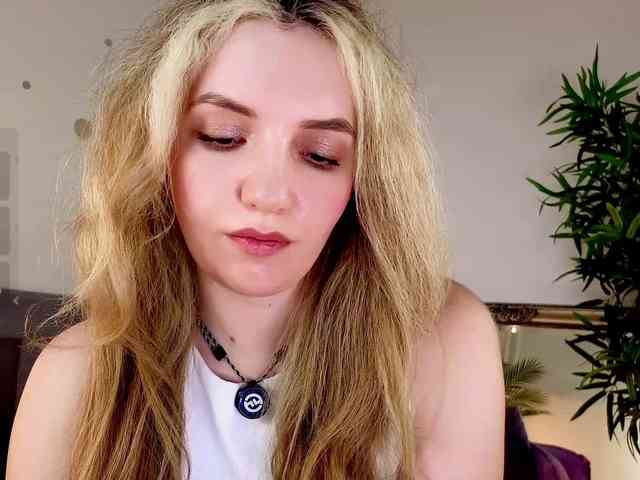 Kris_honey webcam