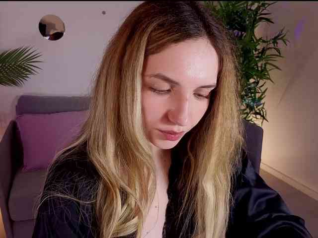 Kris_Cute webcam