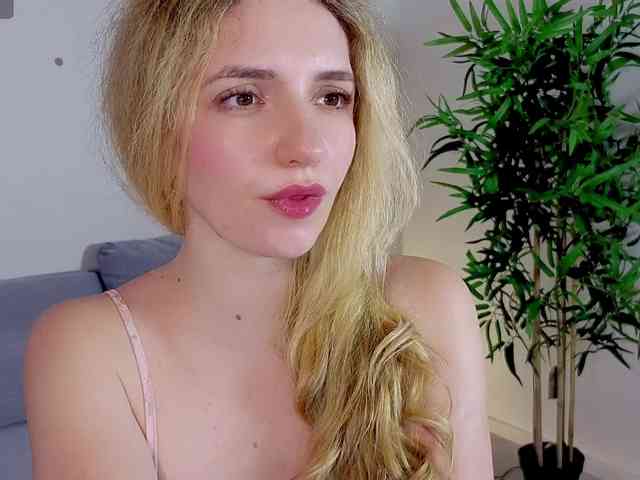 Kris_Cute webcam