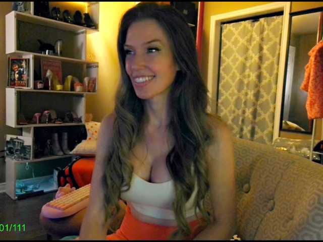 NikkiGlazer live cam on BongaCams