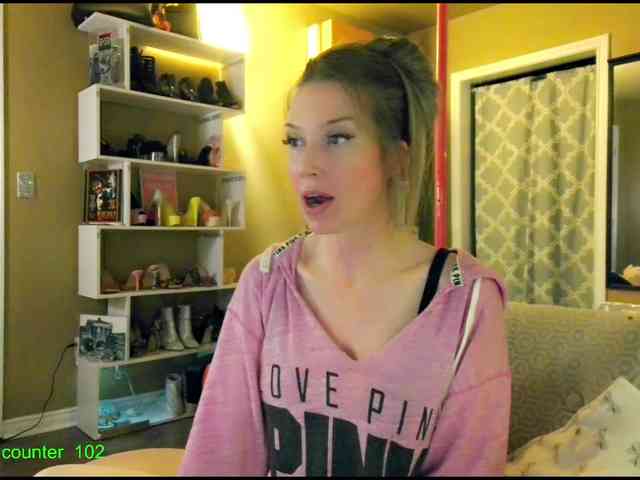 NikkiGlazer webcam