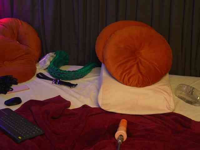 Lacie_Le_Beauty webcam