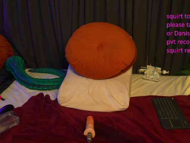 Lacie_Le_Beauty webcam