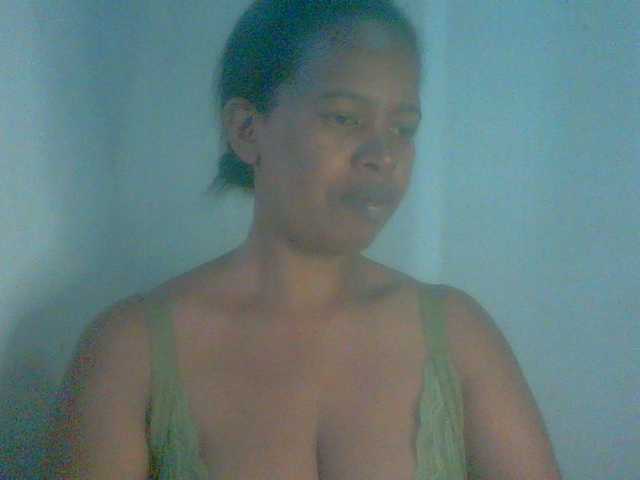 Edwiga live cam on BongaCams