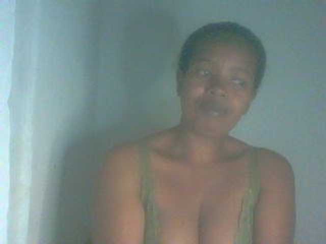 Edwiga live cam on BongaCams