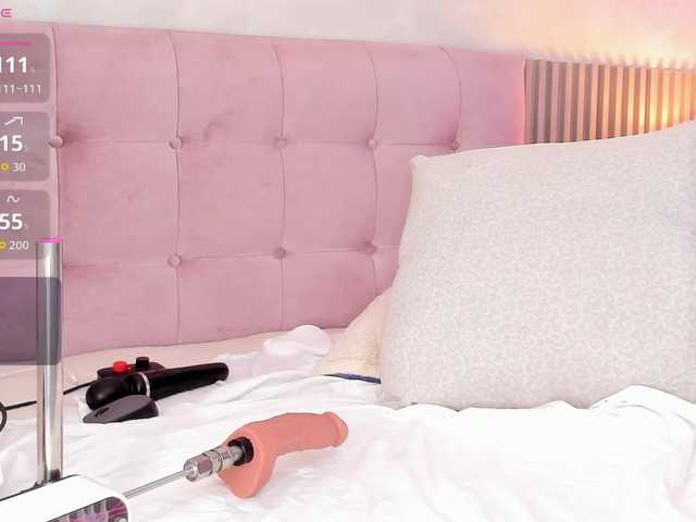 Kimiekaboom live cam on BongaCams