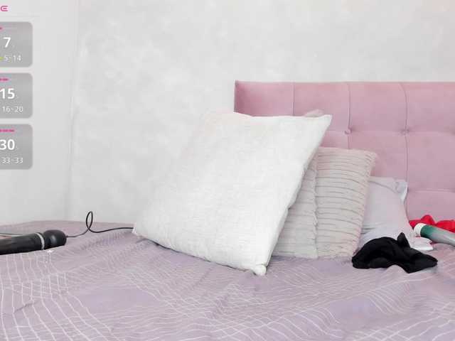Kimiekaboom live cam on BongaCams