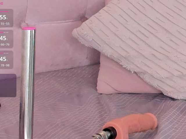 Kimiekaboom live cam on BongaCams