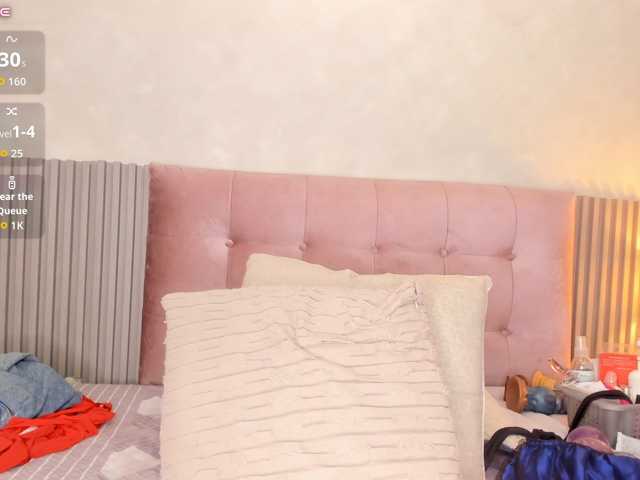 Kimiekaboom live cam on BongaCams