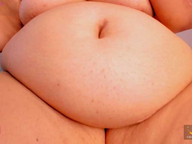 Kimiekaboom live cam on BongaCams
