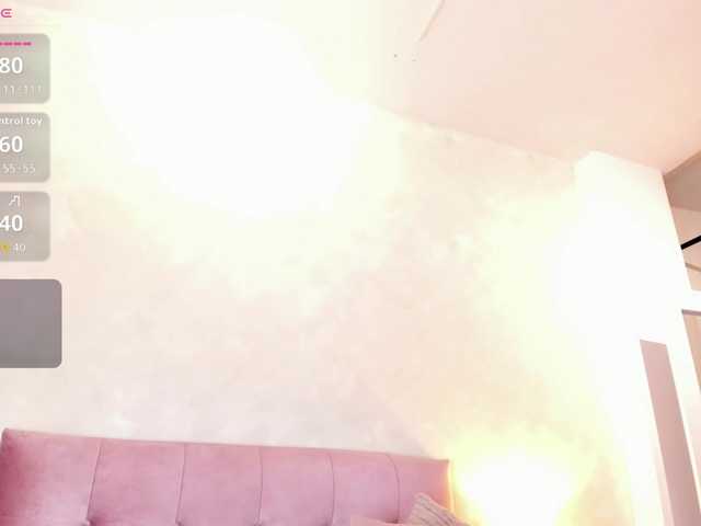 Kimiekaboom live cam on BongaCams