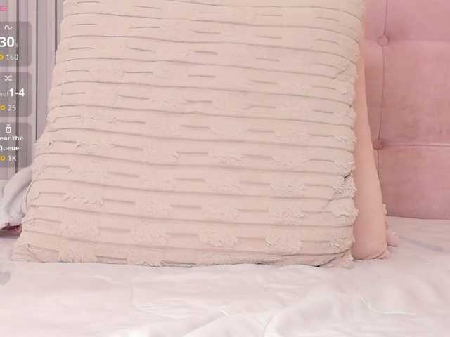 Kimiekaboom live cam on BongaCams