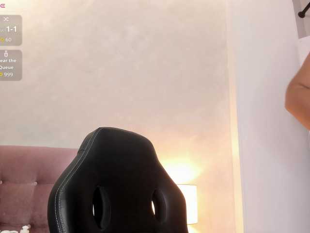 Kimiekaboom live cam on BongaCams
