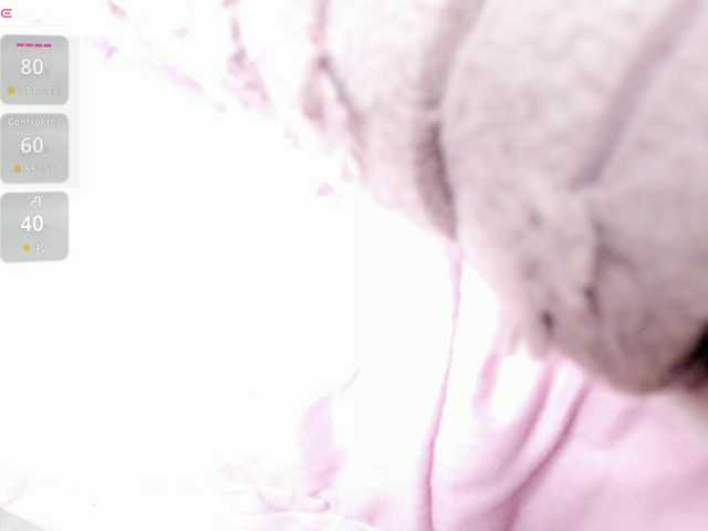 Kimiekaboom live webcam show