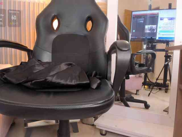 Kimiekaboom webcam