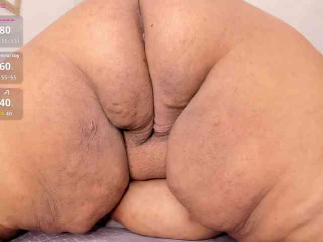 Kimiekaboom webcam