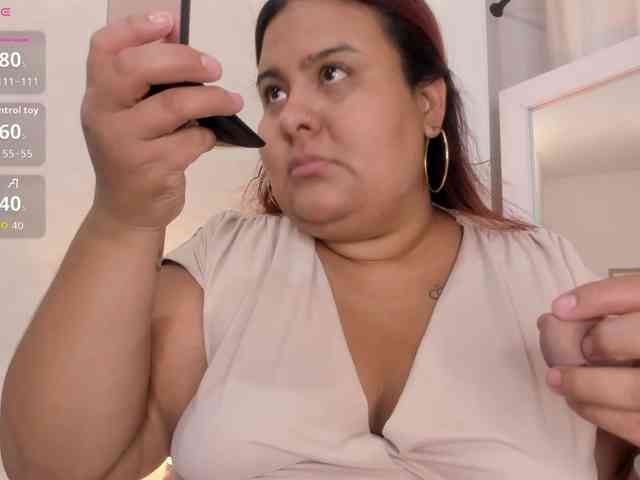 Kimiekaboom webcam