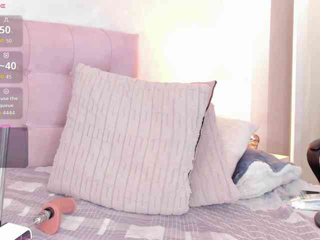 Kimiekaboom webcam