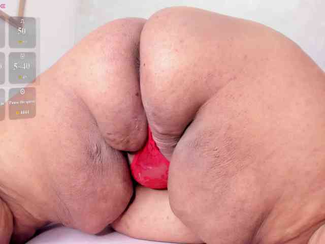 Kimiekaboom webcam
